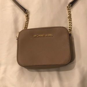 Micheal Kors Crossbody Purse